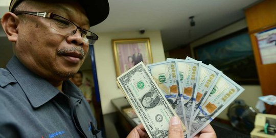 Rupiah bergerak melemah di level Rp 13.378 per USD