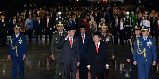 Jokowi pimpin upacara malam renungan suci di TMP Kalibata