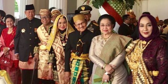 Selain berfoto, SBY dan Megawati juga makan siang bersama