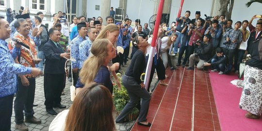 Serunya mahasiswa asing ikut lomba 17-an di Balai Kota Semarang