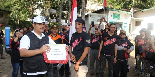 Gus Ipul ajak warga maknai HUT RI dengan cara menjaga lingkungan