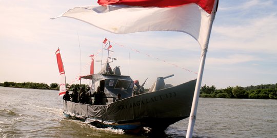 Kapal Perang KRI Jaga Laut curi perhatian HUT RI ke-72 di Kampung Laut