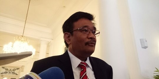 Djarot ancam cabut KJP warga terobos trotoar