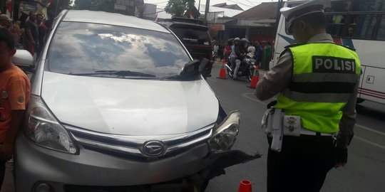 4 Pencuri mobil ditangkap saat terjebak macet di Cimahi