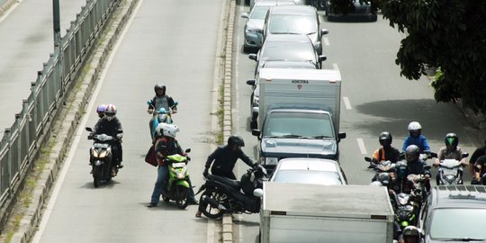 Dampak MRT dan LRT, pembatas jalur Transjakarta akan ditiadakan