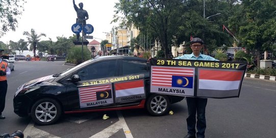 Pengakuan Bambang, warga Solo yang arak bendera Malaysia terbalik