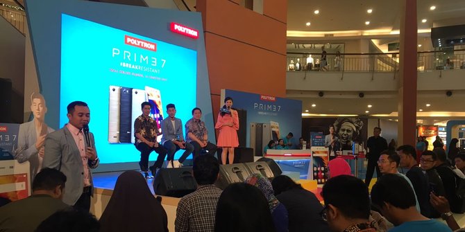 Ponsel Tahan Banting