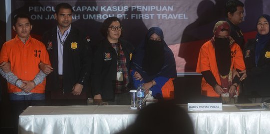 Bercadar, bos First Travel nunduk ditanya uang jemaah ratusan miliar