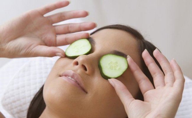 5 Cara menghilangkan kantung mata dengan cepat dan alami