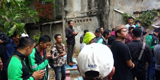 Polisi buru terduga pembunuh sopir taksi online di Palembang