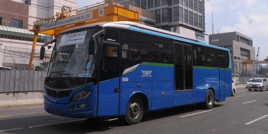 Pemotor dilarang lewat Jalan Sudirman, TransJakarta siap tampung