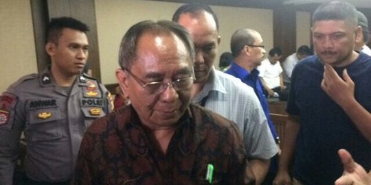 Terima suap Rp 9 miliar, Charles J Mesang dituntut jaksa 5 tahun bui