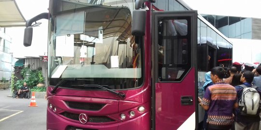 Kesan eksklusif, TransJakarta keluarkan 100 unit RoyaltransJakarta