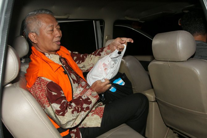 antonius tonny budiono ditahan kpk