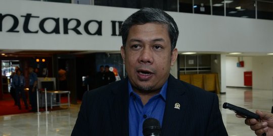 Kasus Saracen, Fahri Hamzah sebut perlu aturan soal perusahaan buzzer