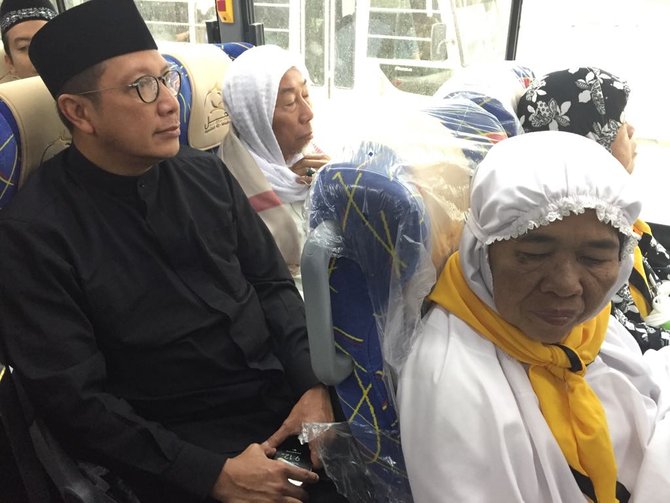 menag lukman hakim jumatan di masjidil haram