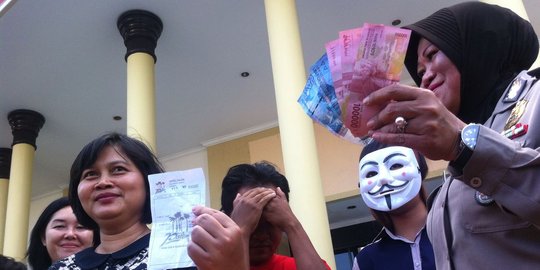 Lima bulan jadi muncikari online di Surabaya, Rochman dibekuk polisi