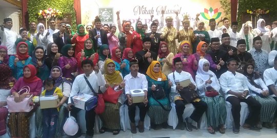 Cerita pasangan tertua dan termuda ikut menikah massal 'PKB Mantu'