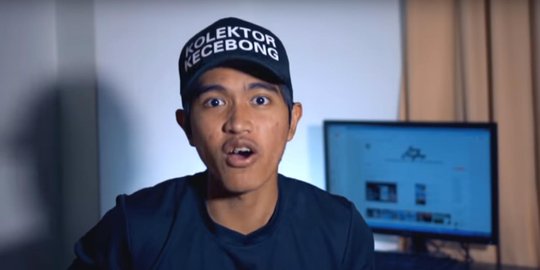 Putra Jokowi jualan kaos kolektor kecebong di CFD Solo