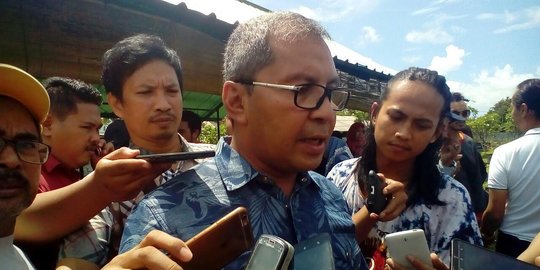 Wali Kota bagi-bagi 4.972 smartphone untuk ketua RT di Makassar