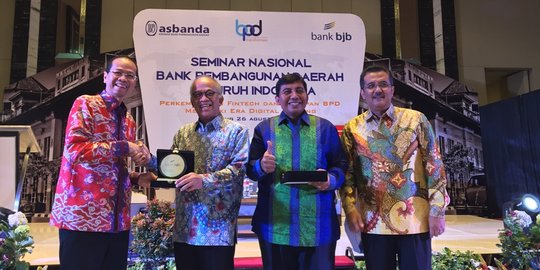 Perkembangan fintech dan kesiapan BPD dalam memasuki era digital banking