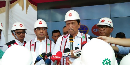 Menko Luhut sebut investor Singapura niat biayai LRT Jabodebek Rp 2 triliun