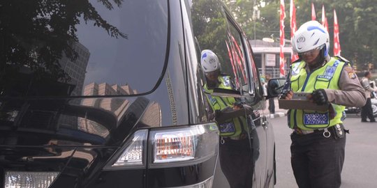 Polisi tindak 335 kendaraan dari 4,67 juta unit penunggak pajak