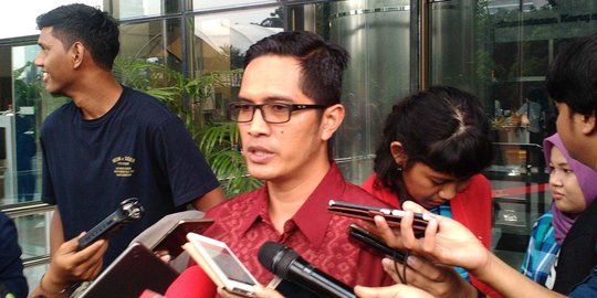 Tak diizinkan pimpinan tapi Direktur Penyidikan hadir di pansus, ini kata KPK