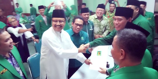 Hasil survei Poltrend, kiai nilai Gus Ipul paling populer