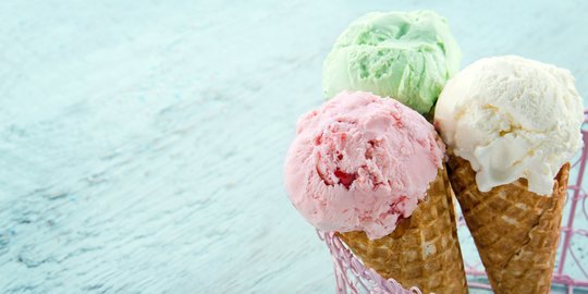 9 Cara  dan resep membuat es  krim  di rumah tanpa alat 