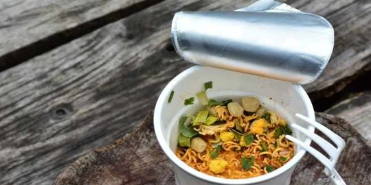 makanan dan minuman yang sebaiknya tidak dikonsumsi saat sedang haus
