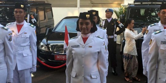 MK tolak gugatan ibu Gloria Natapradja soal kewarganegaraan RI