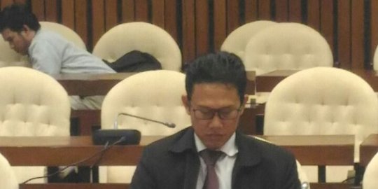 Menebak sikap KPK soal Dirdik datangi DPR tanpa izin pimpinan