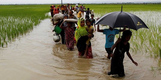 Perjuangan etnis Rohingya menembus perbatasan Myanmar ke Bangladesh