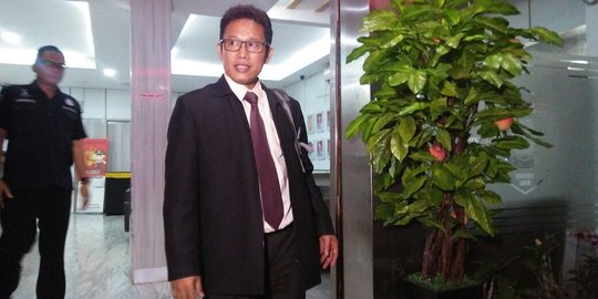 Brigjen Aris Vs Novel harusnya ditangani Pimpinan KPK, bukan polisi
