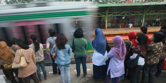 Juli 2017, penumpang KRL Commuter Line Jabodetabek capai 27 juta orang