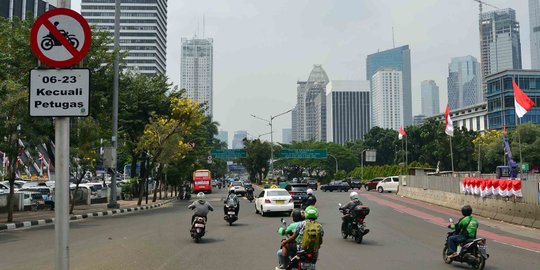 Gubernur DKI: Uji coba larangan motor lewat Sudirman belum pasti 12 September