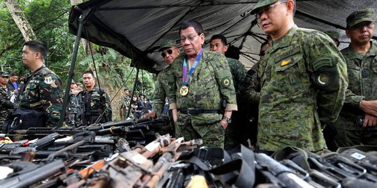 Duterte ajak Indonesia dan Malaysia bentuk pasukan khusus perangi ISIS