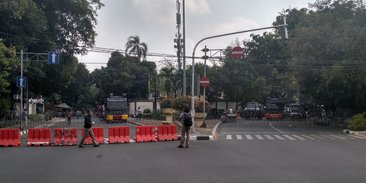 5.000 Massa demo di Kedubes Myanmar, polisi pasang kawat berduri