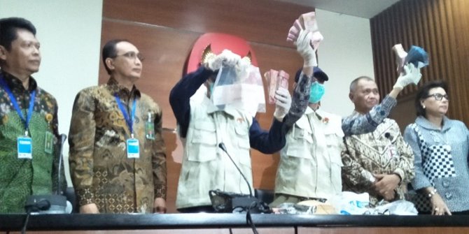 Kpk Tahan Tiga Tersangka Kasus Suap Hakim Pn Bengkulu Merdeka Com