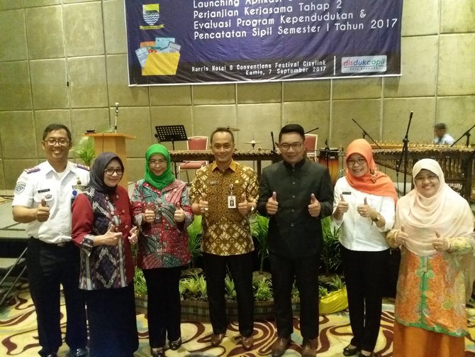 ridwan kamil luncurkan e punteun