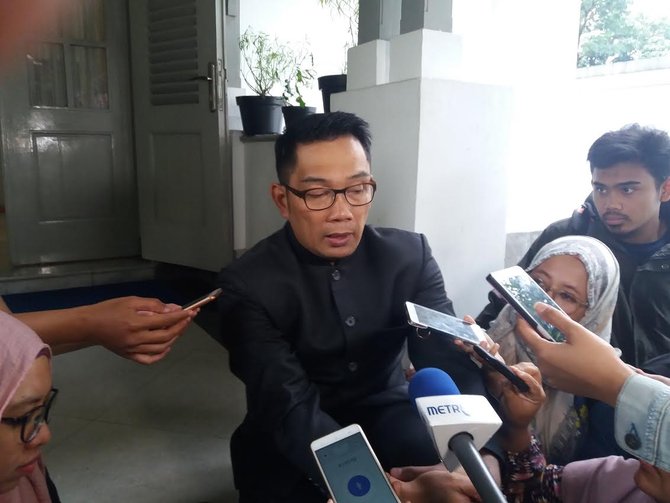 ridwan kamil tanggapi hasil survei elektabilitas