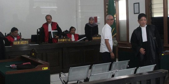 Sengketa SMAK Dago, Jaksa minta terdakwa Edward dan Maria Goretti hadir di sidang