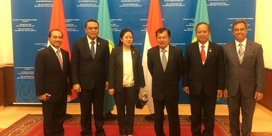 Wapres JK di Kazakhstan: Ciri orang Indonesia senyum, ingat!