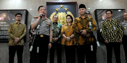 Hadir launching buku Bamsoet, Kapolri guyon KPK tidak ada