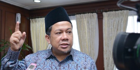 Fahri Hamzah minta KPK tak takut soal usulan pembekuan sementara