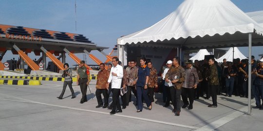 Presiden Jokowi resmikan jalan Tol Jombang-Mojokerto seksi 2