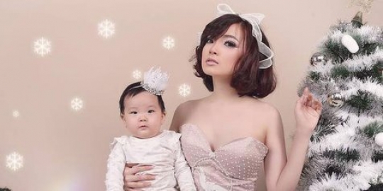 Curhatan Angel Cherrybelle mengurus anak sambil bekerja