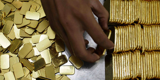 Awal pekan, harga emas Antam turun Rp 4.000 jadi Rp 614.000 per gram