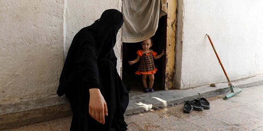 Tentara Irak tawan ribuan istri dan anak petempur ISIS terlantar